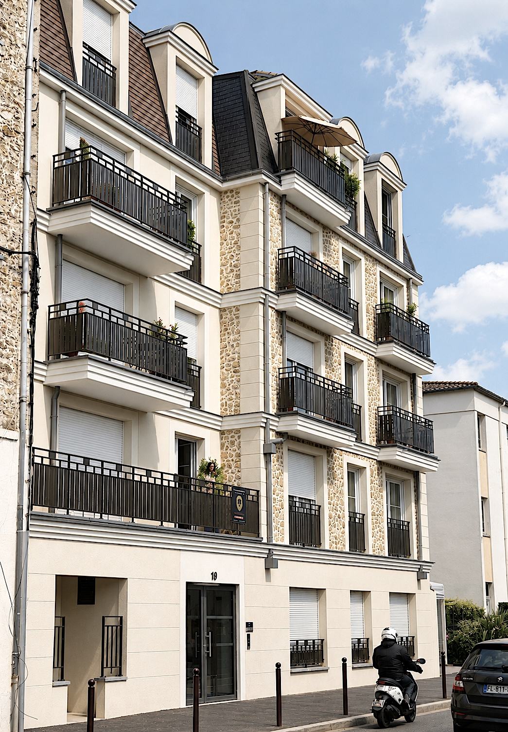 Cours Mansart - façade et hall d'entrée